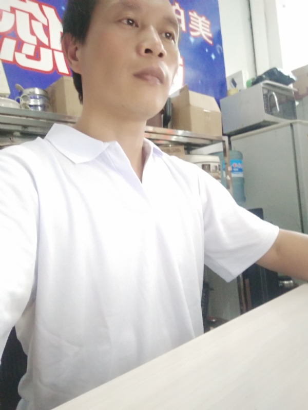 深蓝色的海的第一张照片--尤溪相亲网